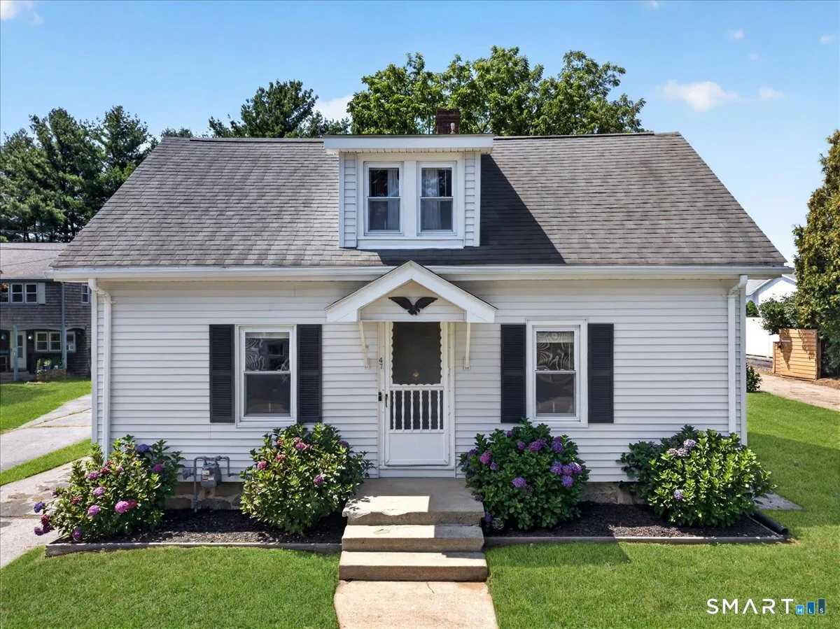 47 Myrock Avenue, Waterford, CT
