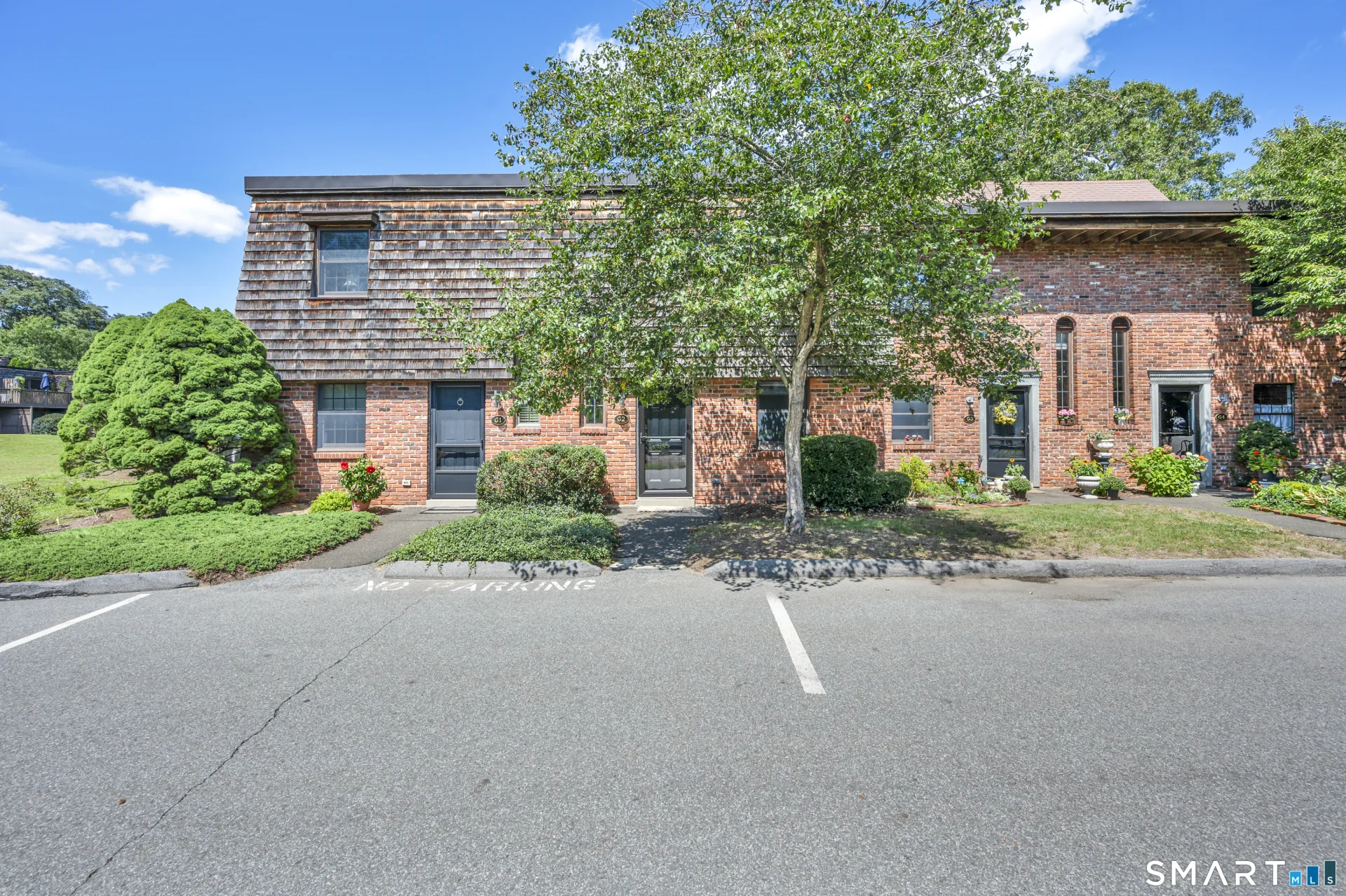 85 River Road #G2, Essex, CT