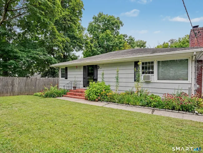 25 Elgin Avenue