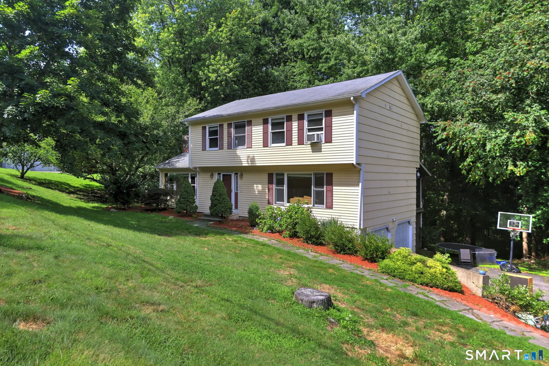 23 Rodia Ridge Road, Shelton, CT