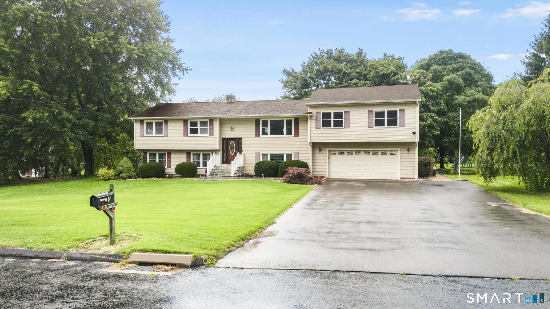 6 Ruta Drive, North Branford, CT
