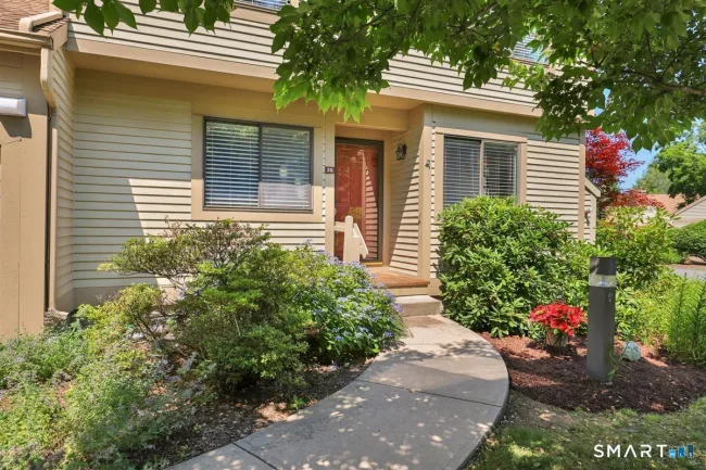 26 Ashford Drive #26