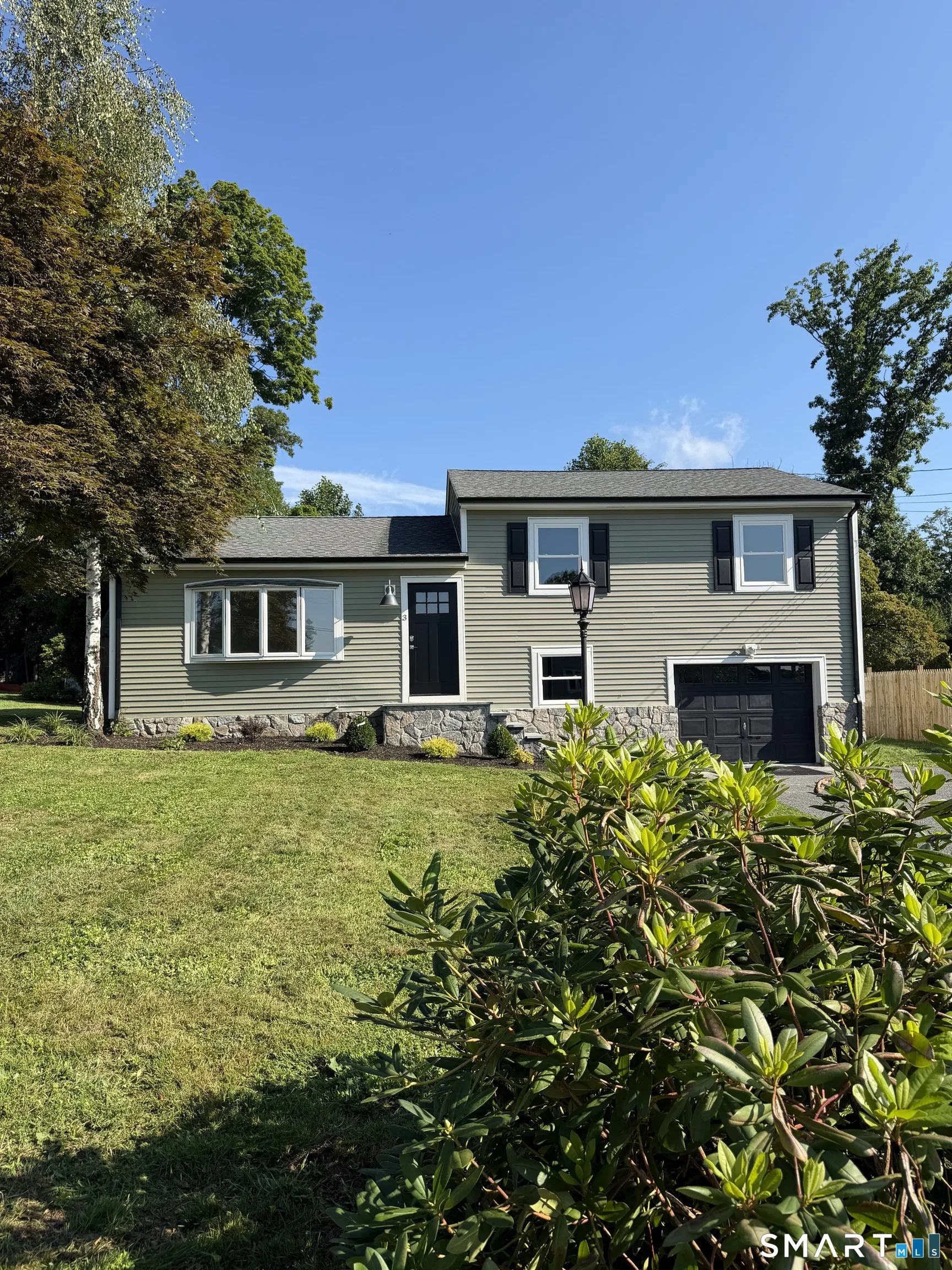 3 Mist Hill Drive, Brookfield, CT