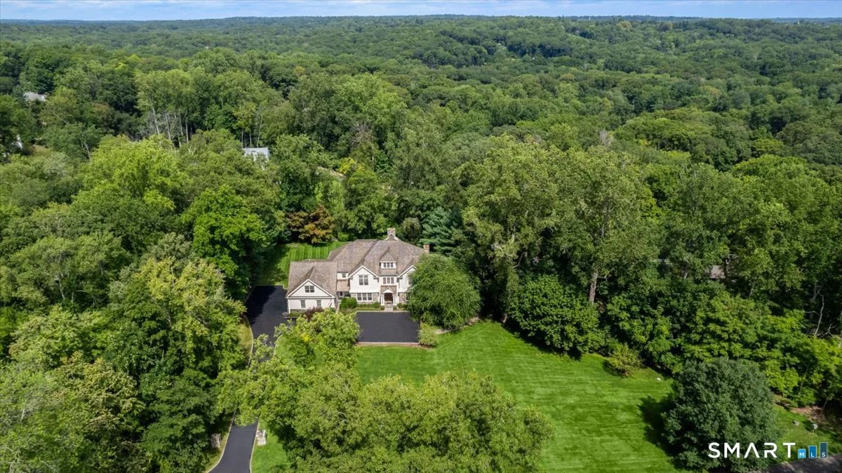 25 Adams Lane, New Canaan, CT