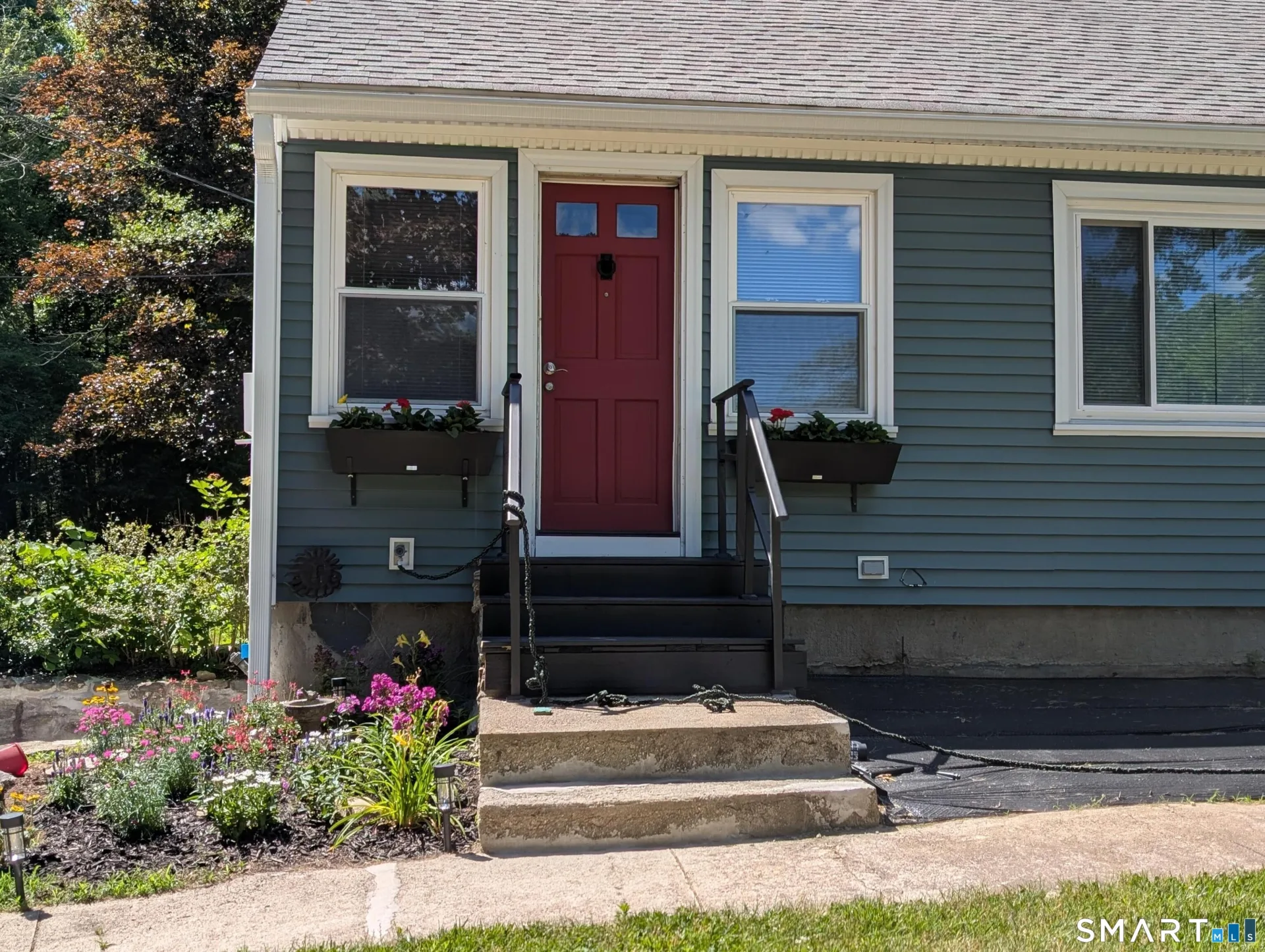 1232 Riverside Drive, Thompson, CT