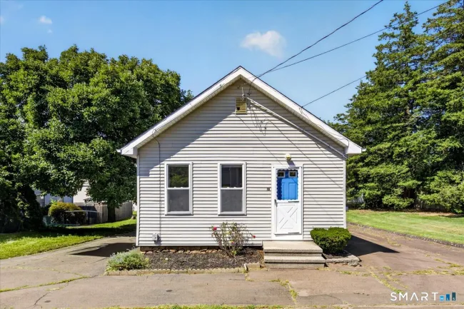 21 Edgemere Road
