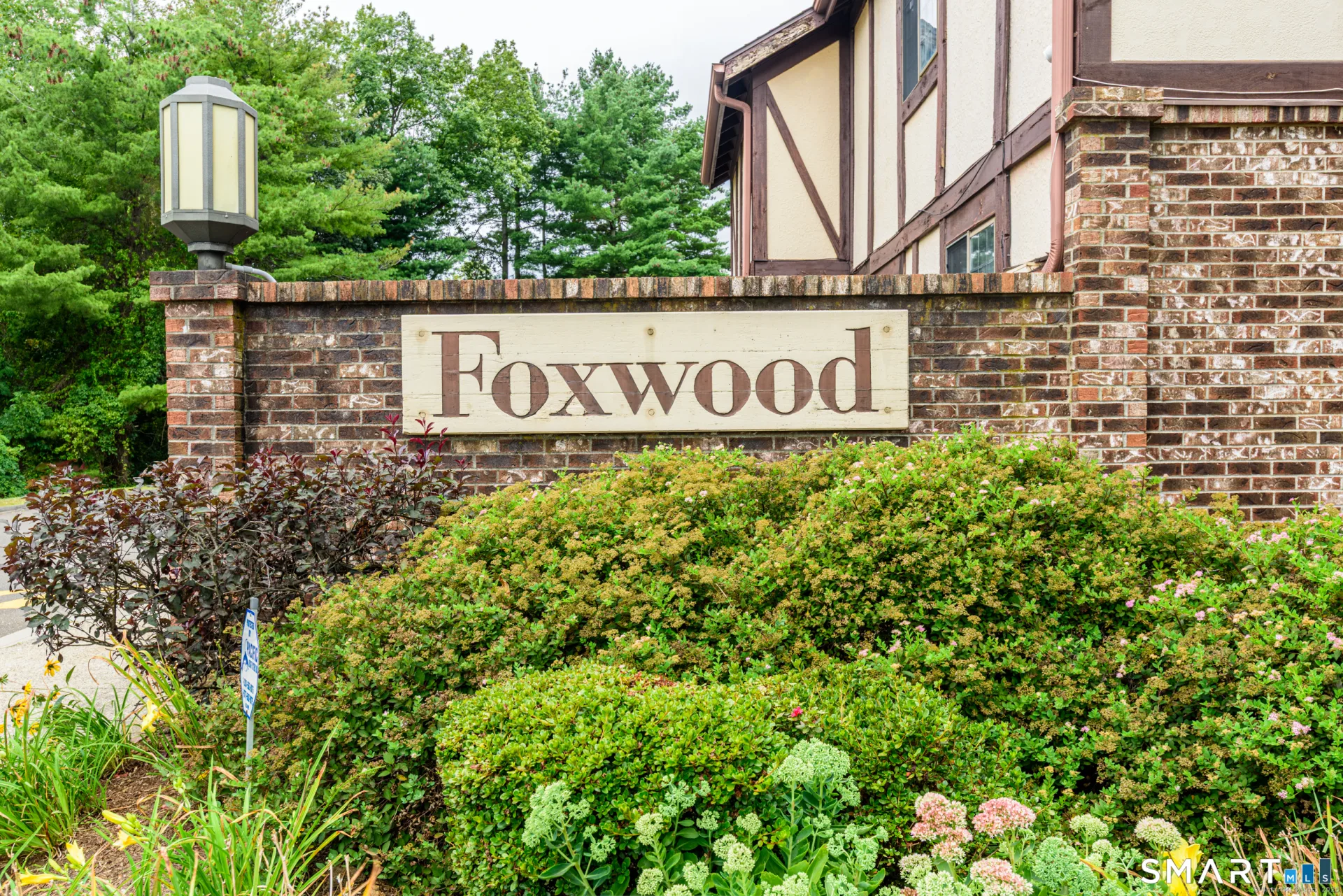 215 Foxwood Lane #215, Milford, CT