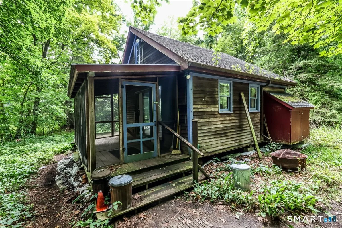 36 Paper Mill Road, New Milford, CT
