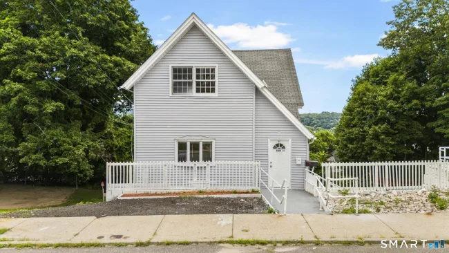 52 Alder Street