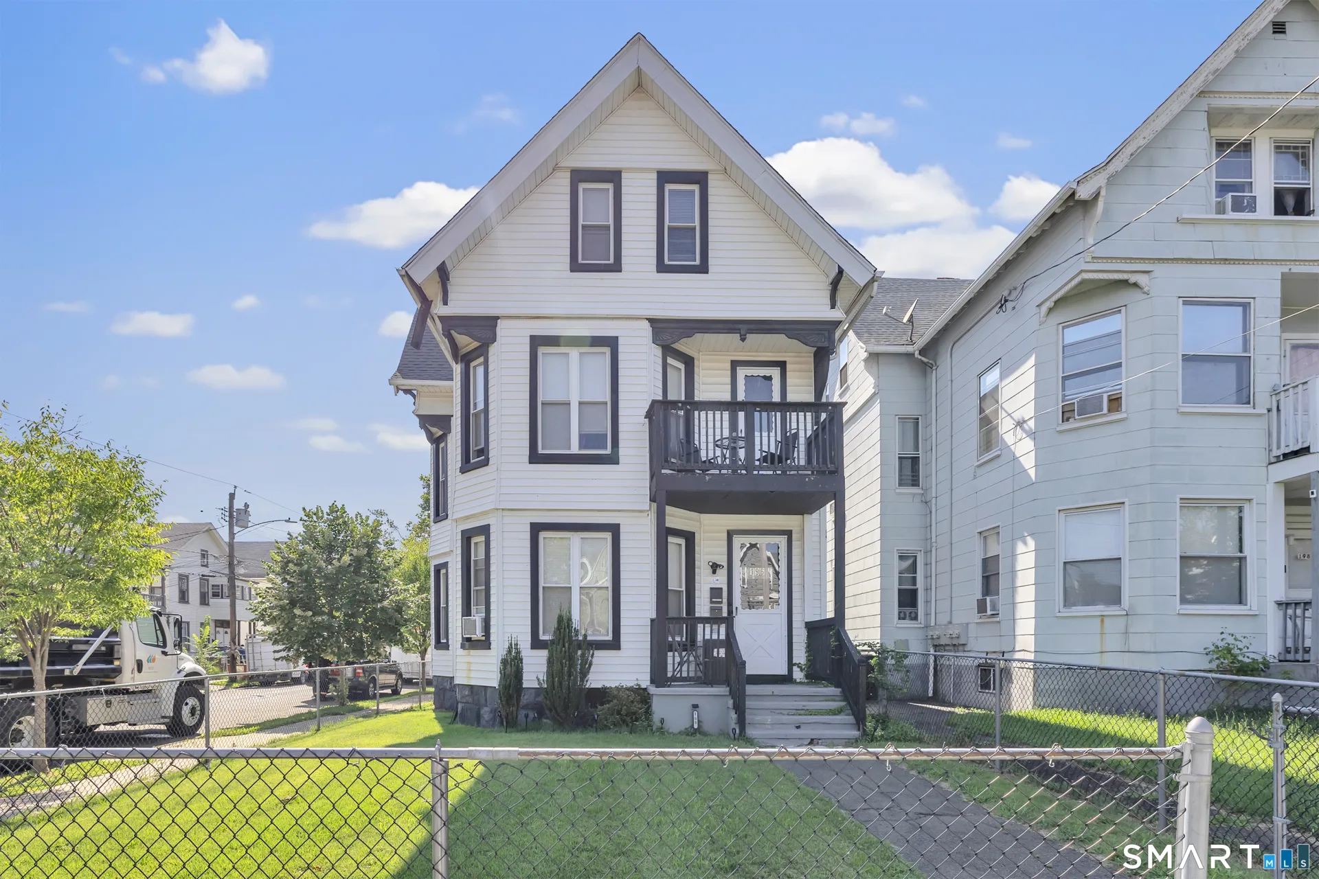 196 Blatchley Avenue, New Haven, CT