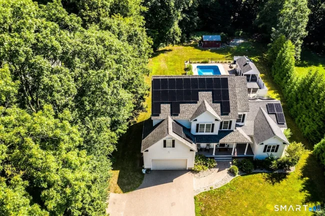 13 Larkspur Drive