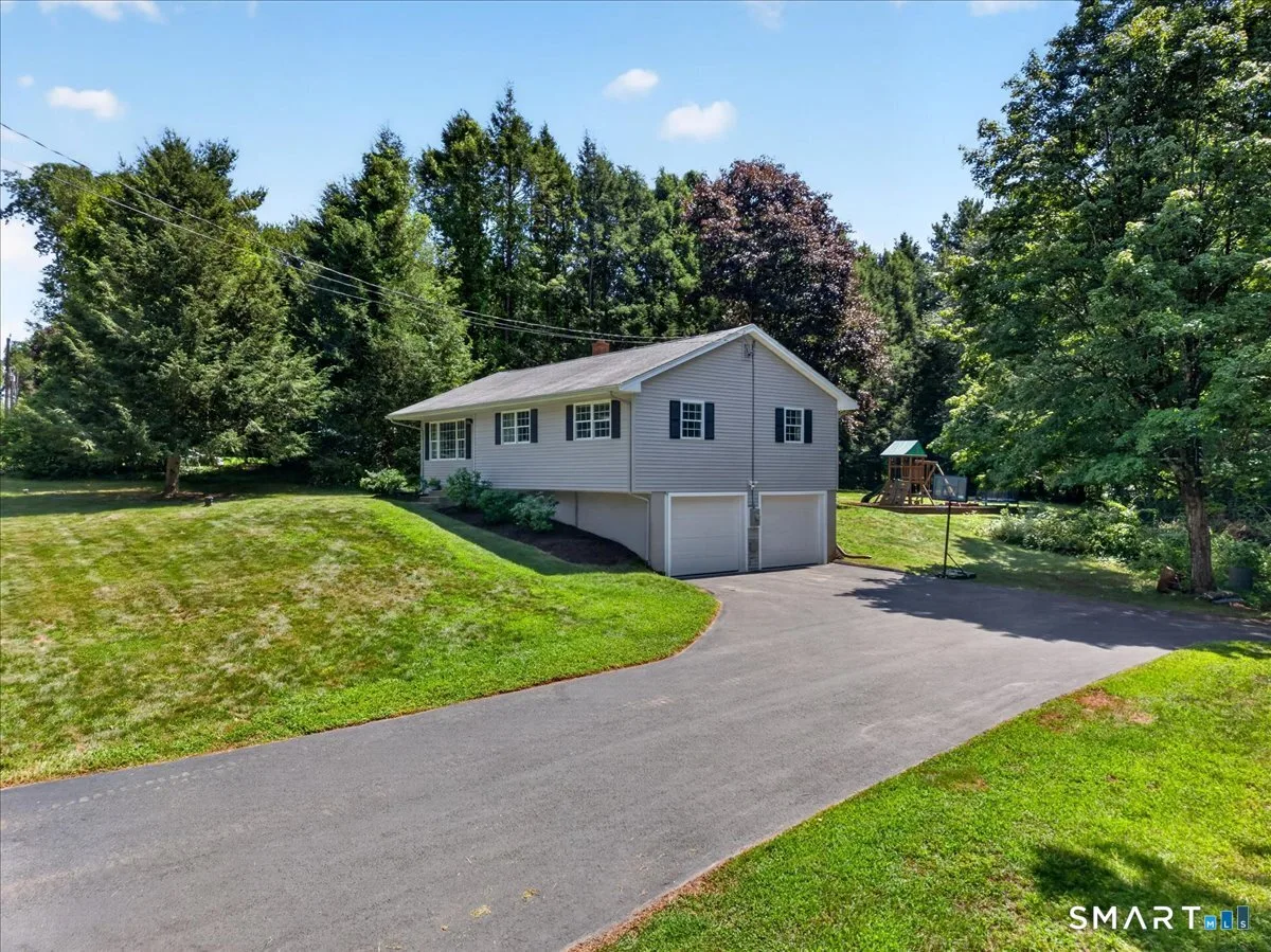 90 Lisbon Heights, Lisbon, CT