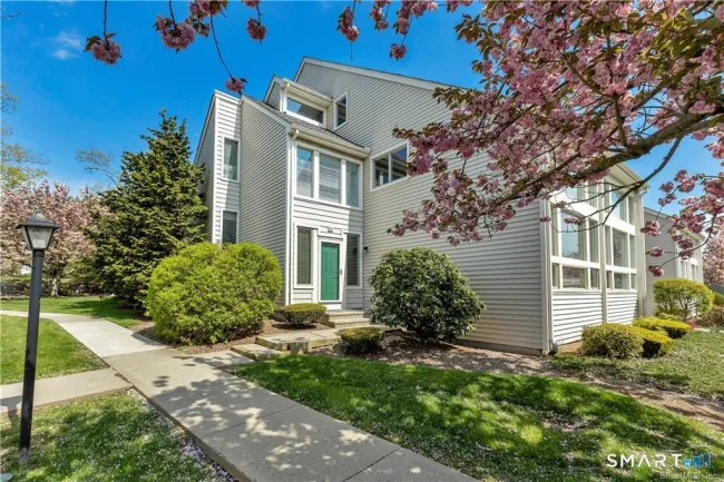 153 Turtle Bay Drive #153, Branford, CT