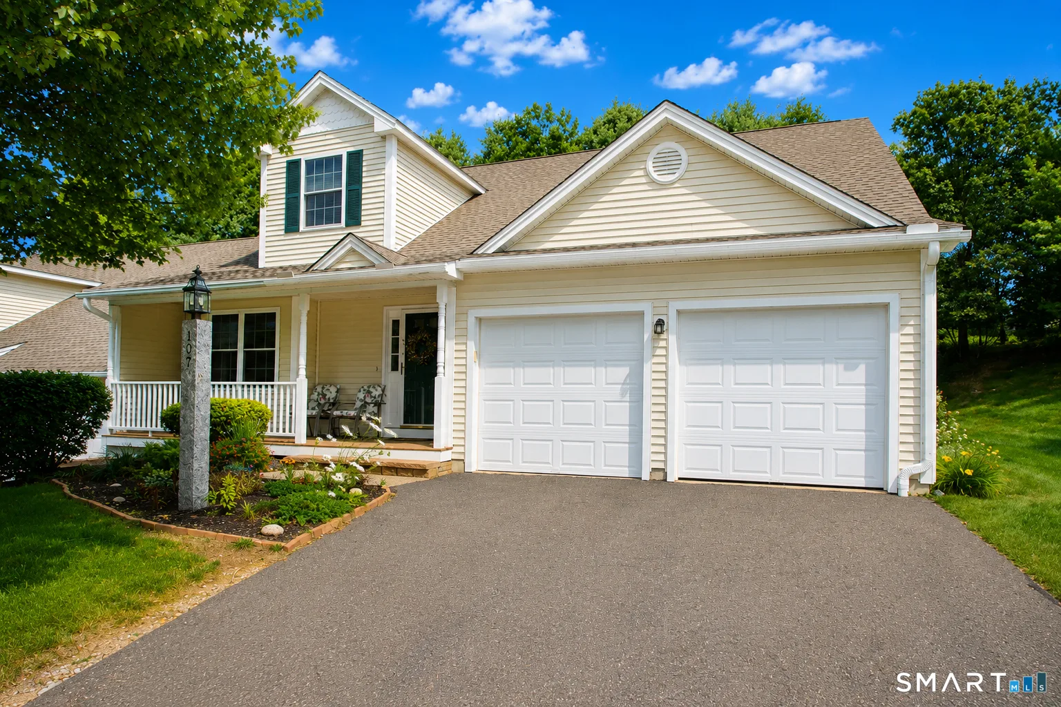 107 Meadow Brook Road #107, Oxford, CT