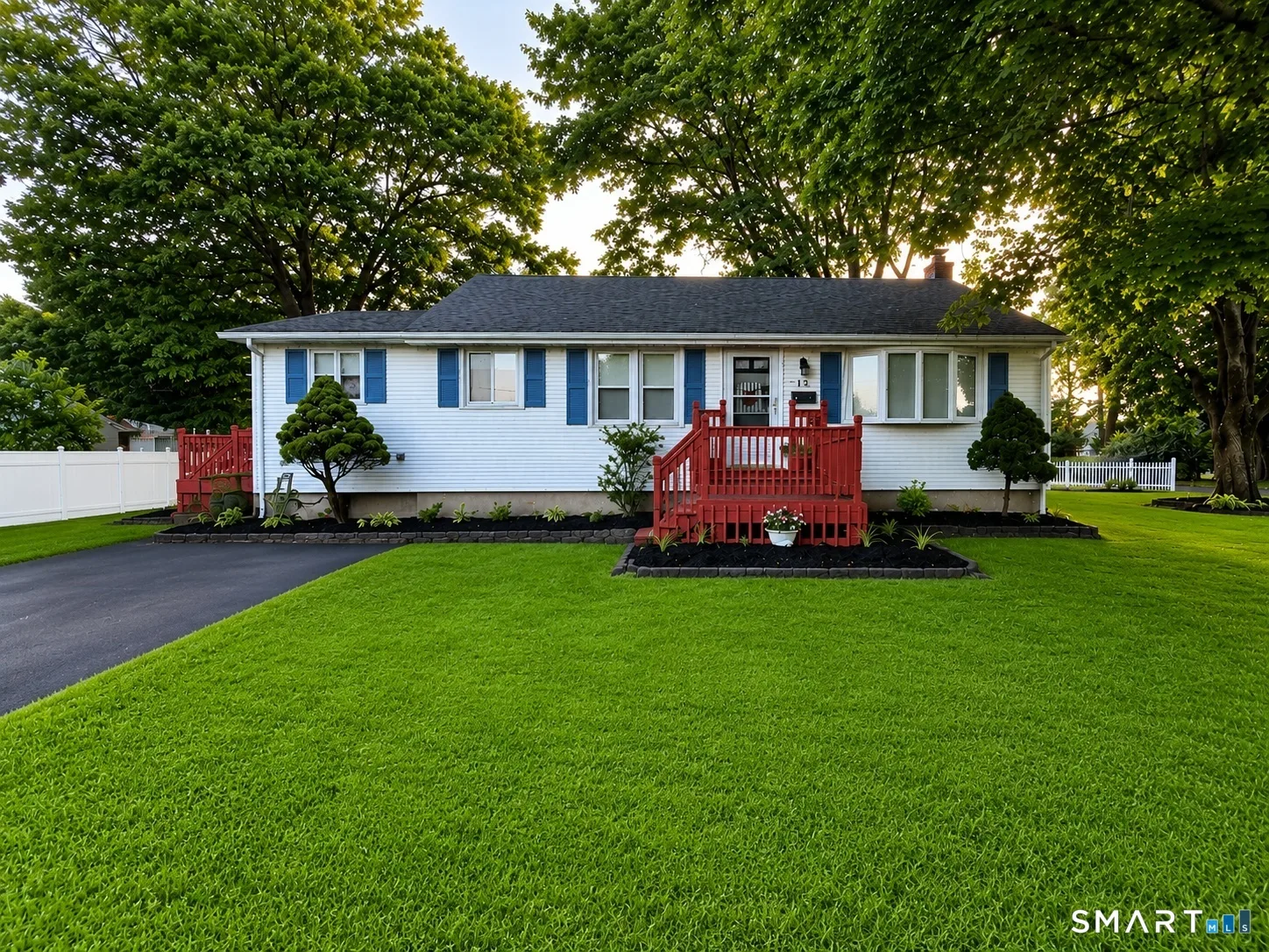 15 Raymond Street, East Hartford, CT