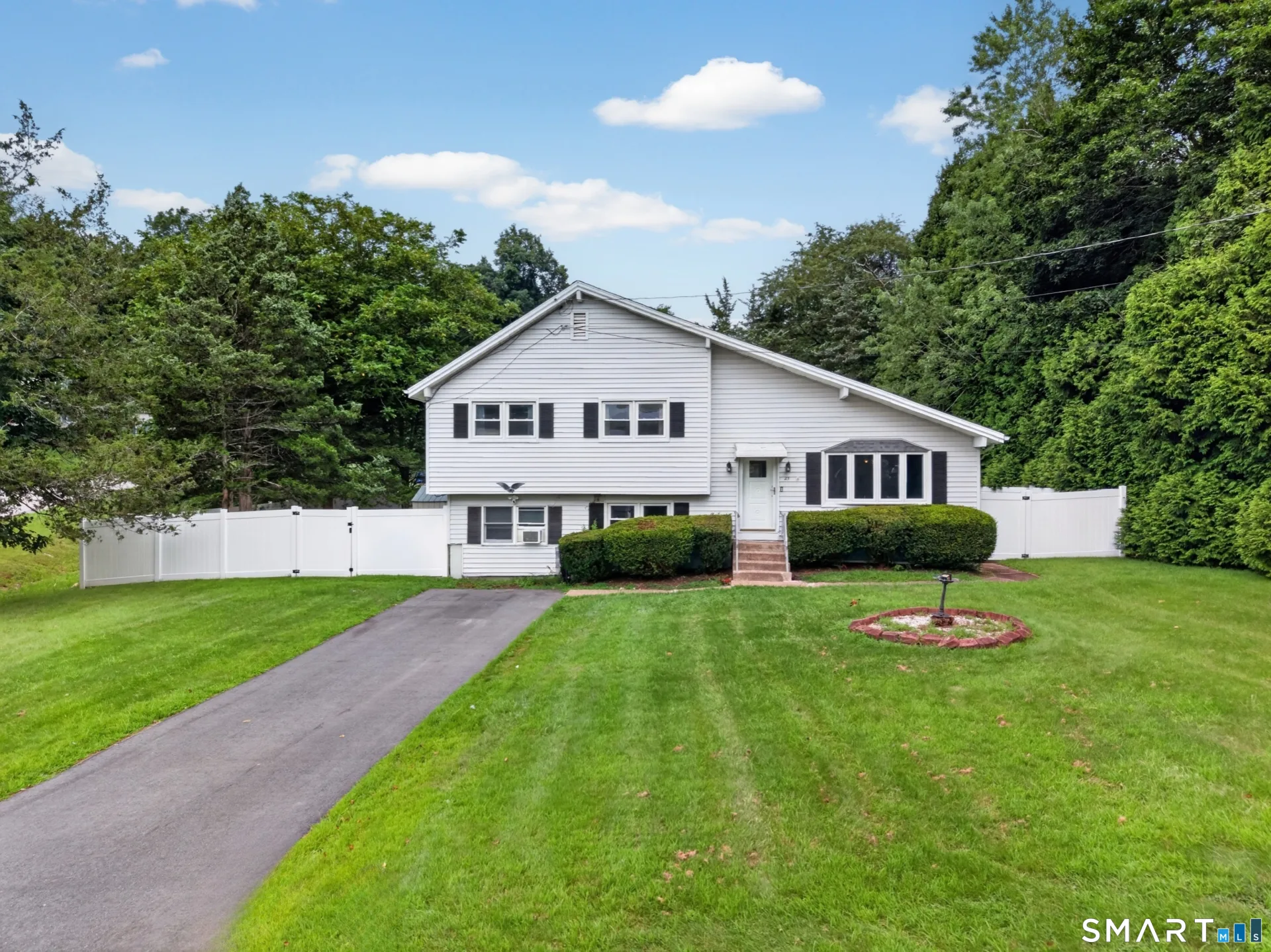 25 Lyman Hill Road, Norwich, CT