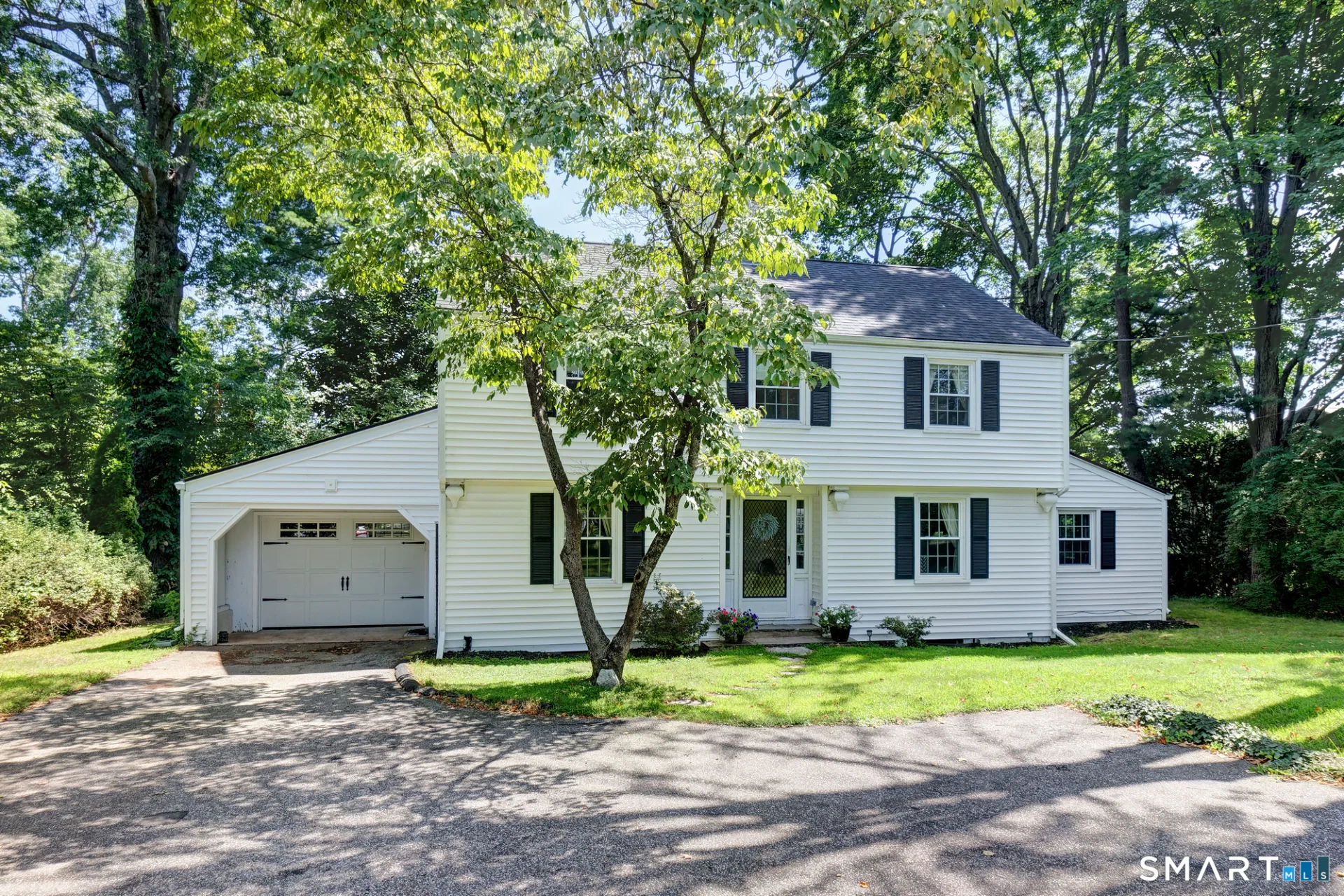 236 Ridgewood Road, West Hartford, CT