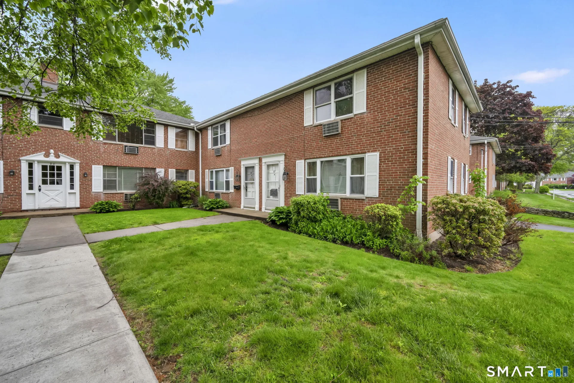 97 Shadow Lane #B, West Hartford, CT