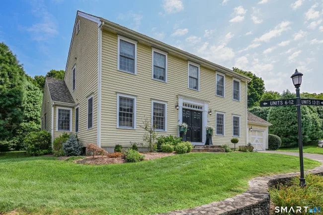 13 Hillview Lane