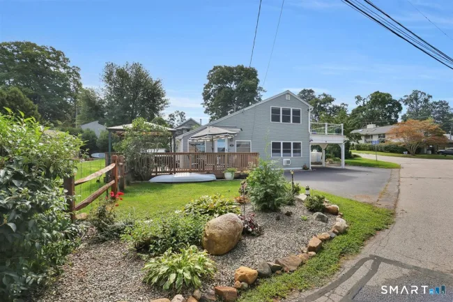16 Hawthorne Road