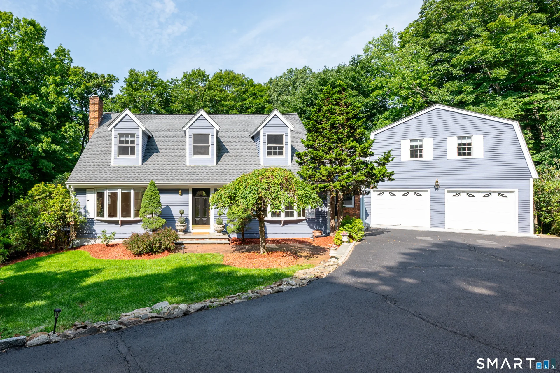 123 Cross Highway, Redding, CT
