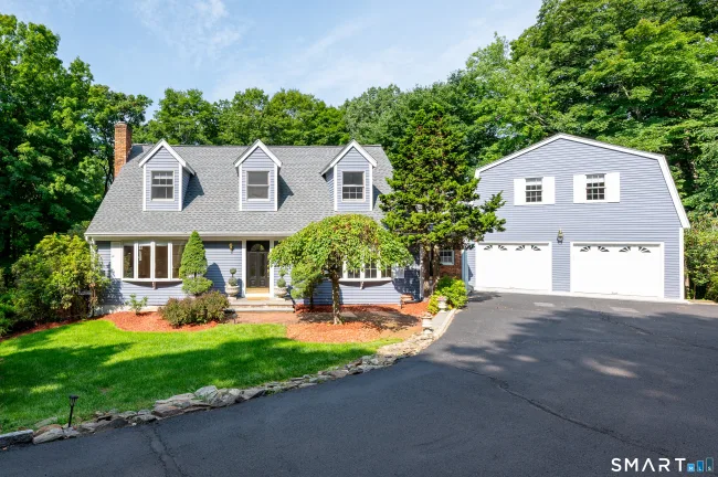 123 Cross Highway, Redding, CT