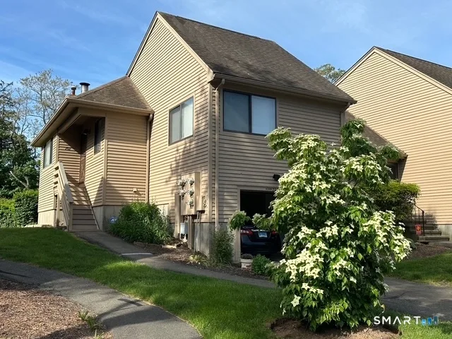 210 Treadwell Street #701, Hamden, CT