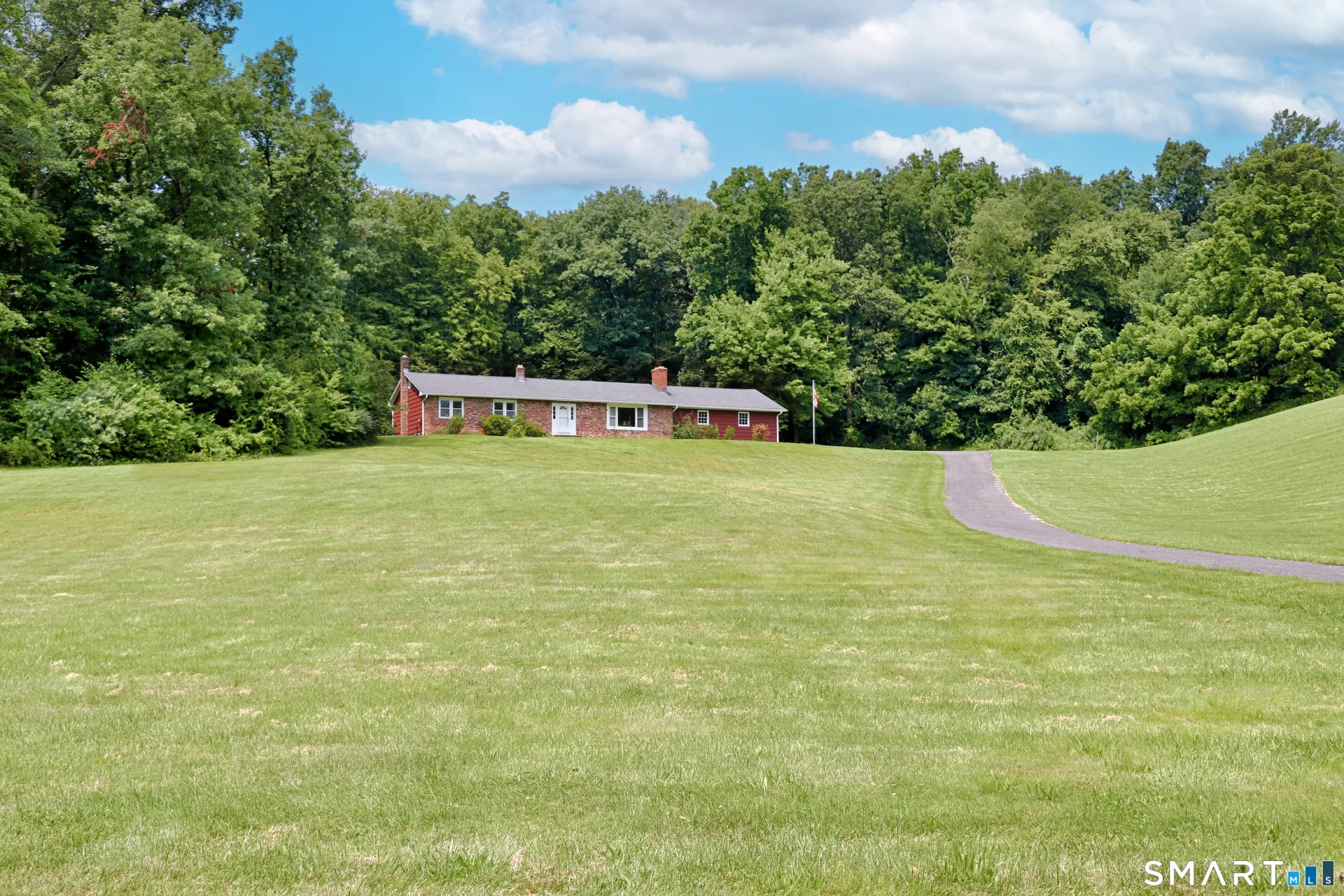 155 Deer Hill Road, Southbury, CT