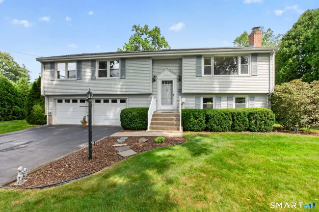 12 Syracuse Drive