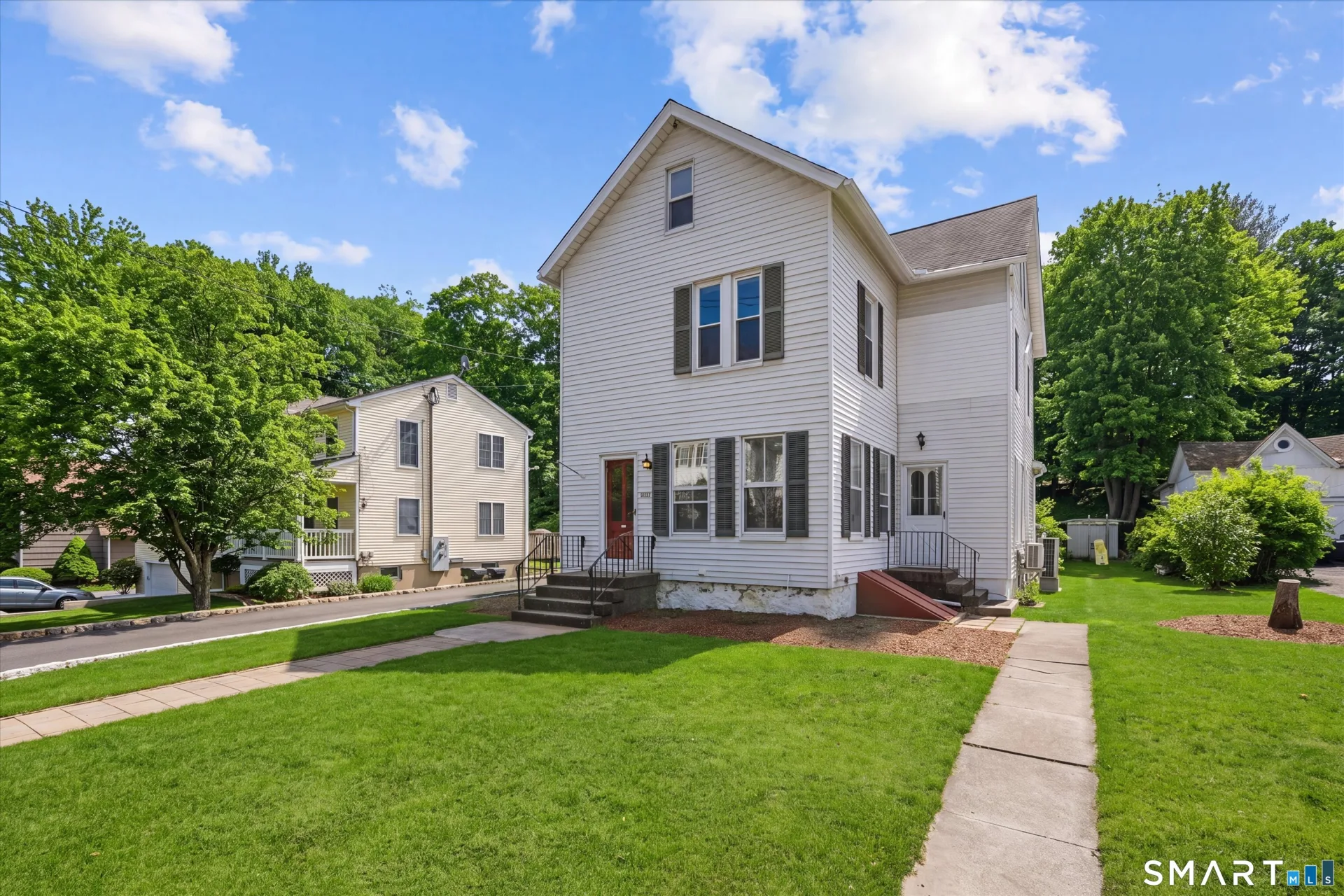 25 Hickok Avenue, Bethel, CT