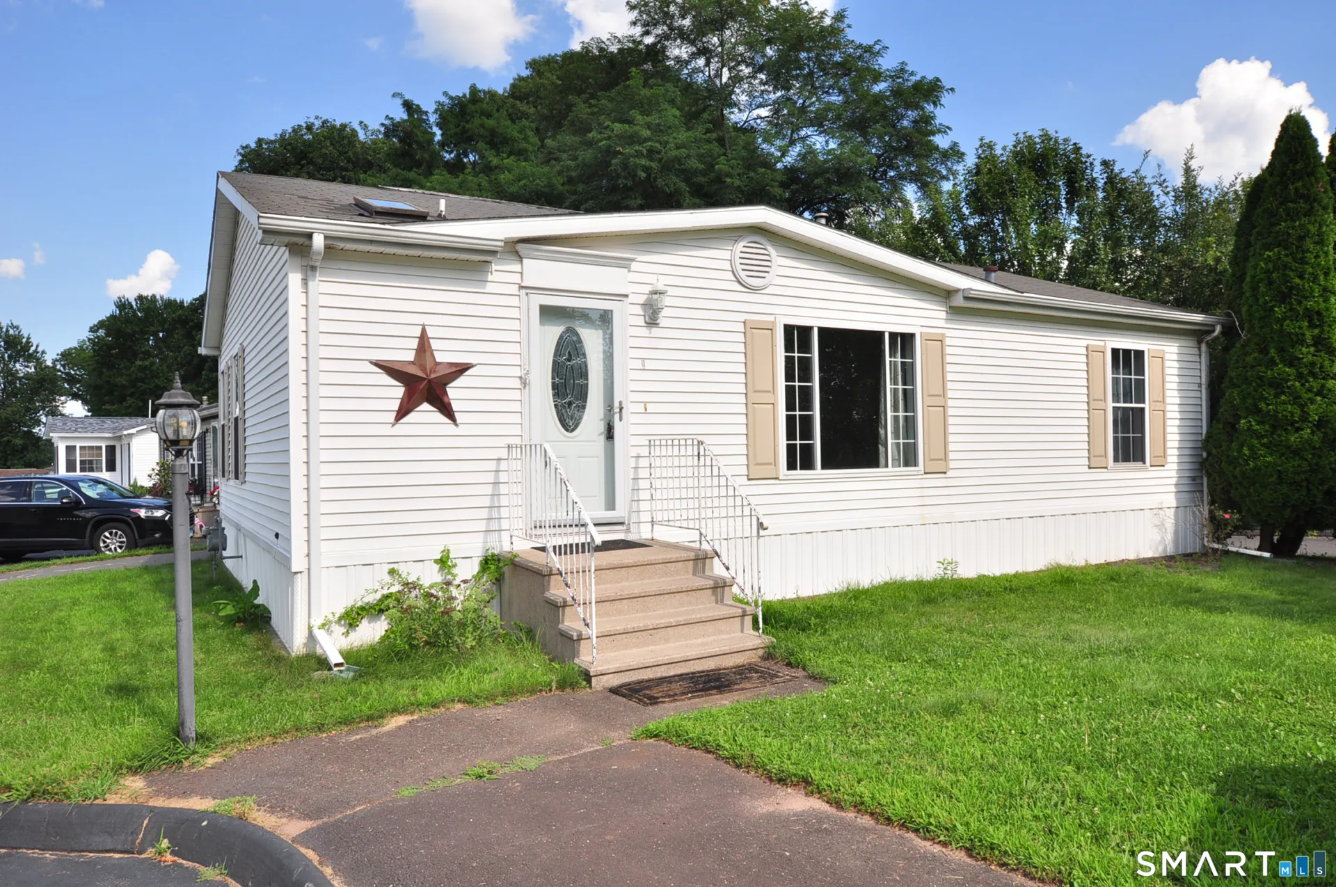 1 Laurel Circle, East Windsor, CT