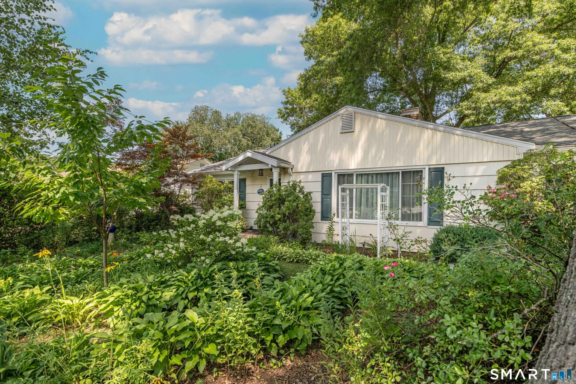 6 Twins Court, Norwich, CT