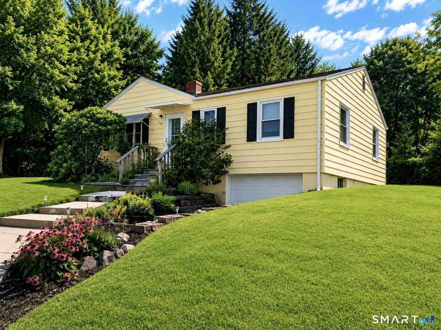 590 Vauxhall St Extension, Waterford, CT