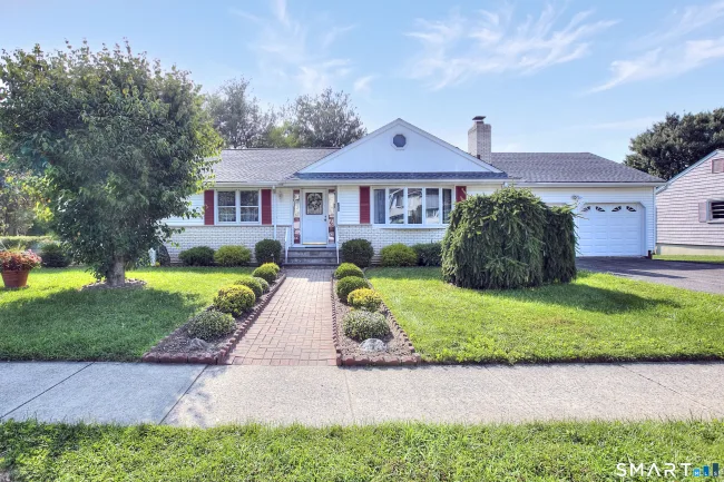 325 Emerald Place, Stratford, CT