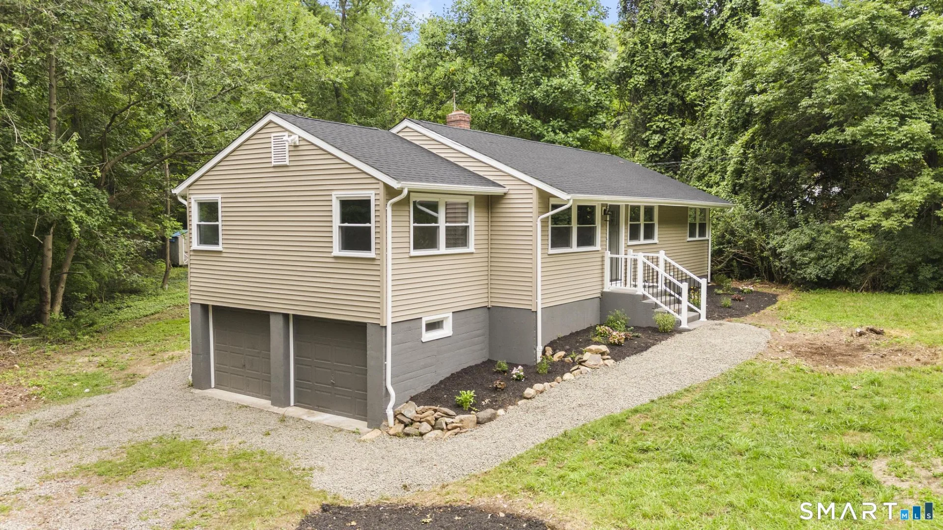 35 Columbine Drive, Trumbull, CT