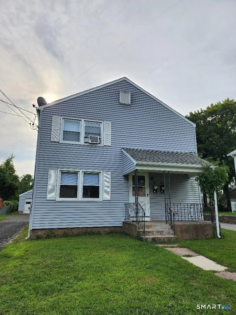 40 Glenwood Street, Manchester, CT