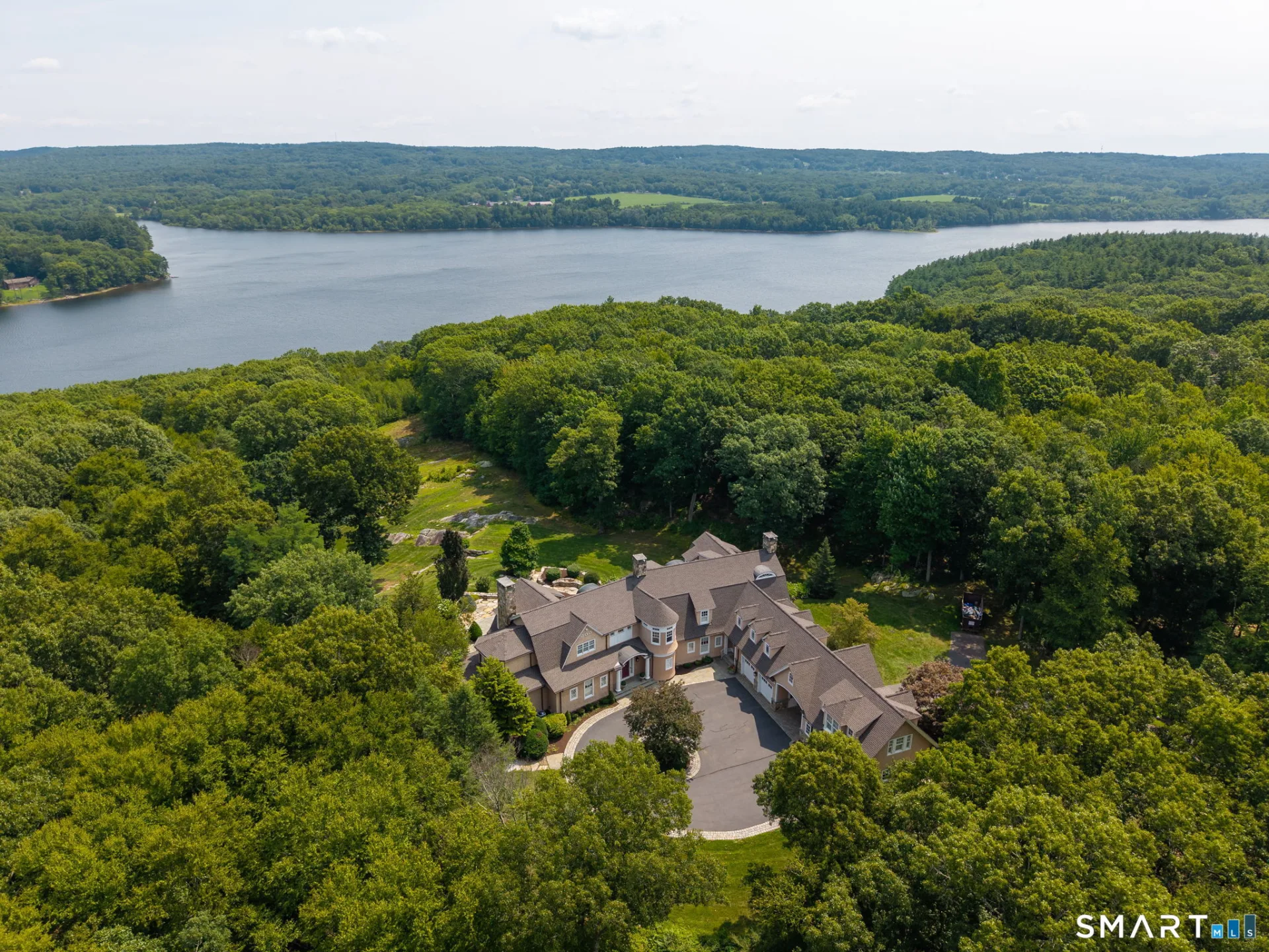 5 Viewpoint Lane, Ellington, CT