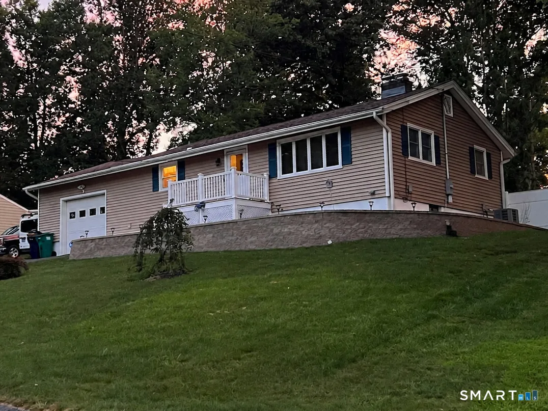 4 Gloria Avenue, Seymour, CT
