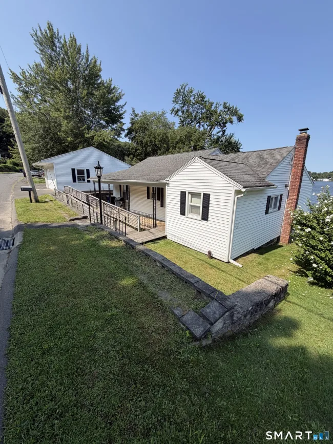 214 Lake Plymouth Boulevard