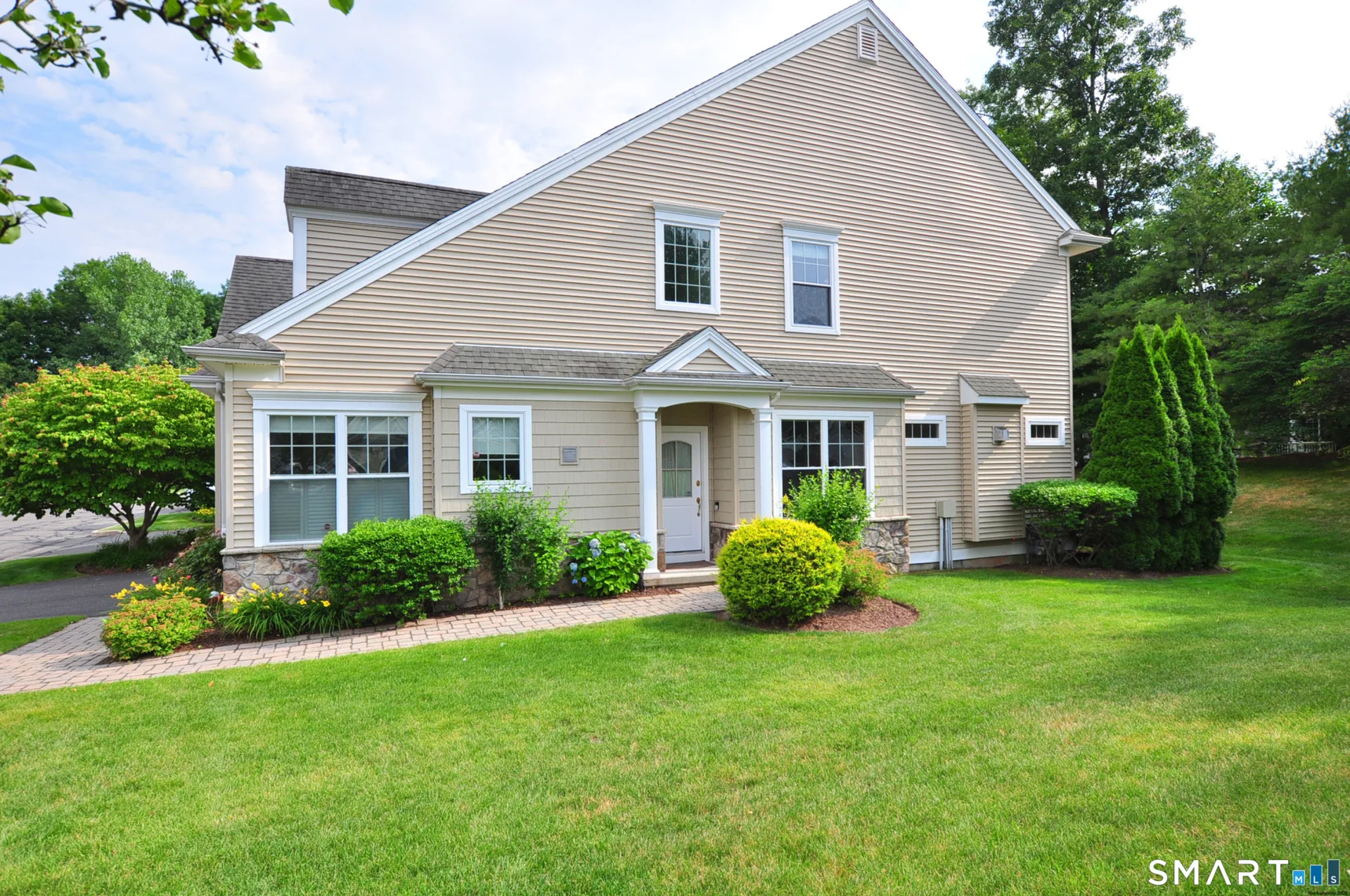 104 Bradford Walk #104, Farmington, CT