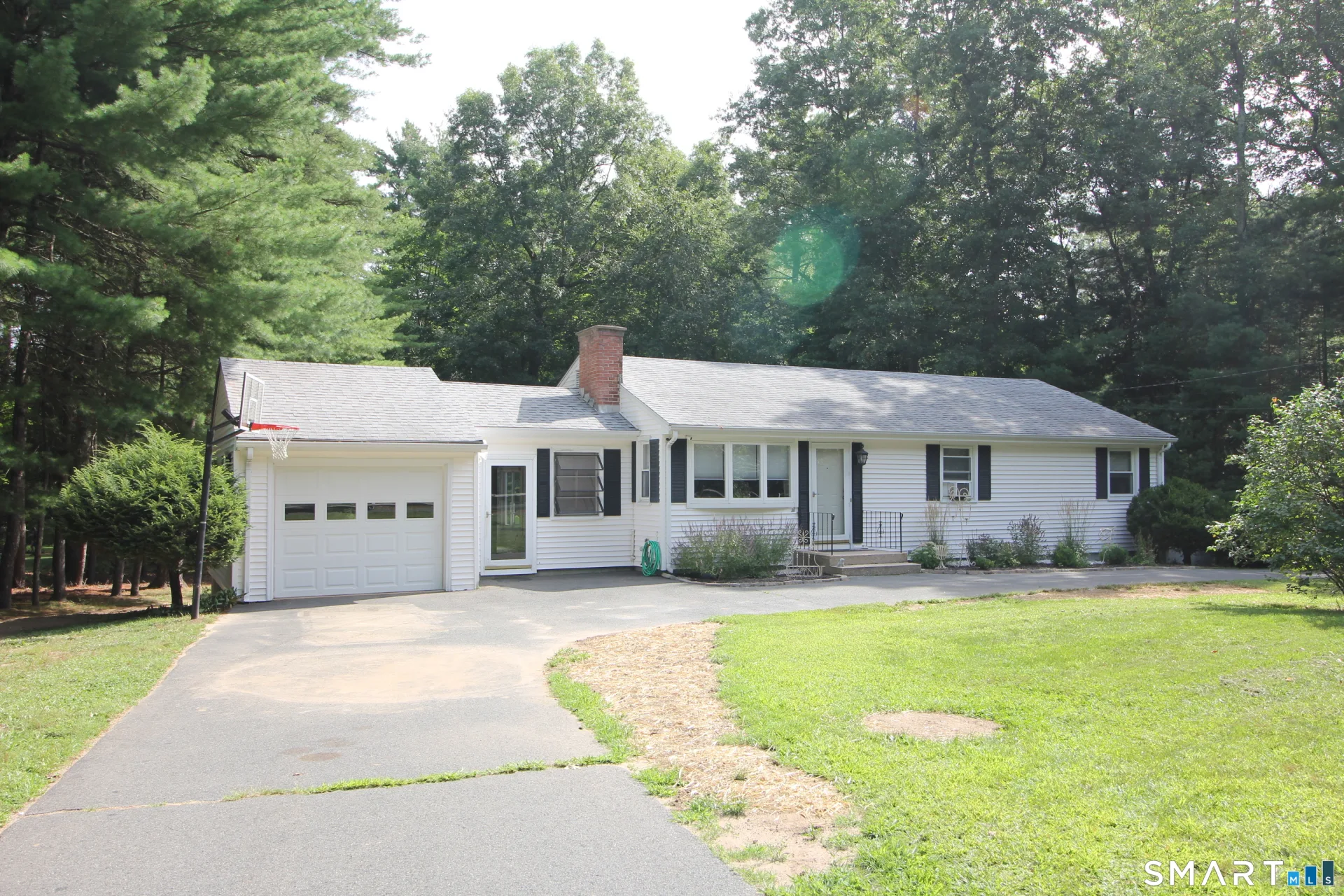 12 Oakwood Drive, Granby, CT