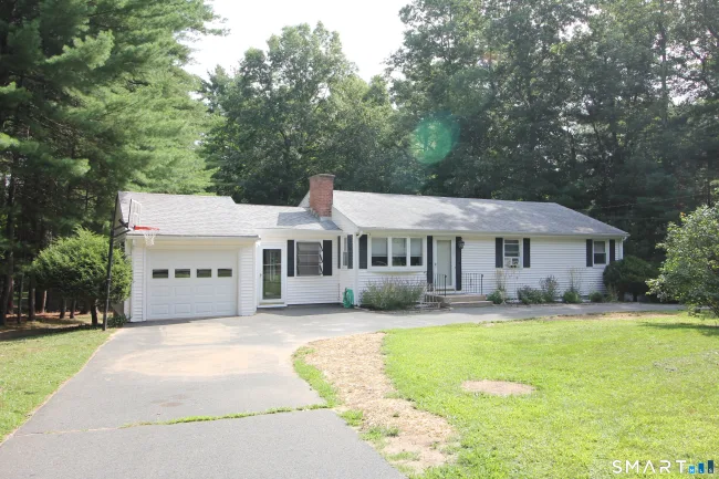 12 Oakwood Drive