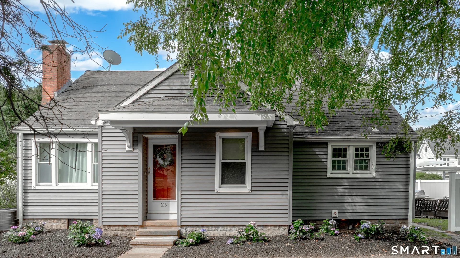 29 Indian Neck Avenue, Branford, CT