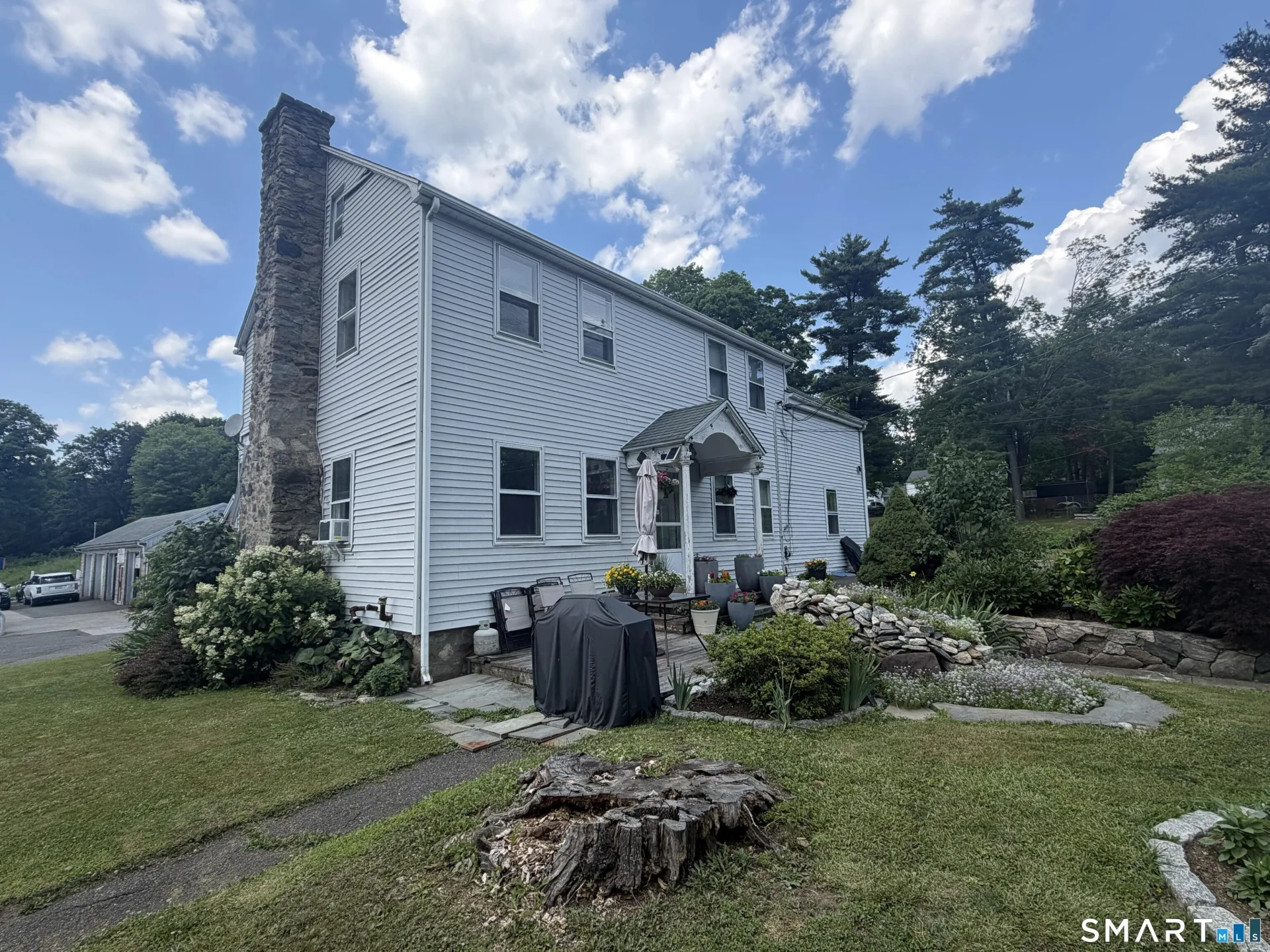 17 Erskine Road, Stamford, CT