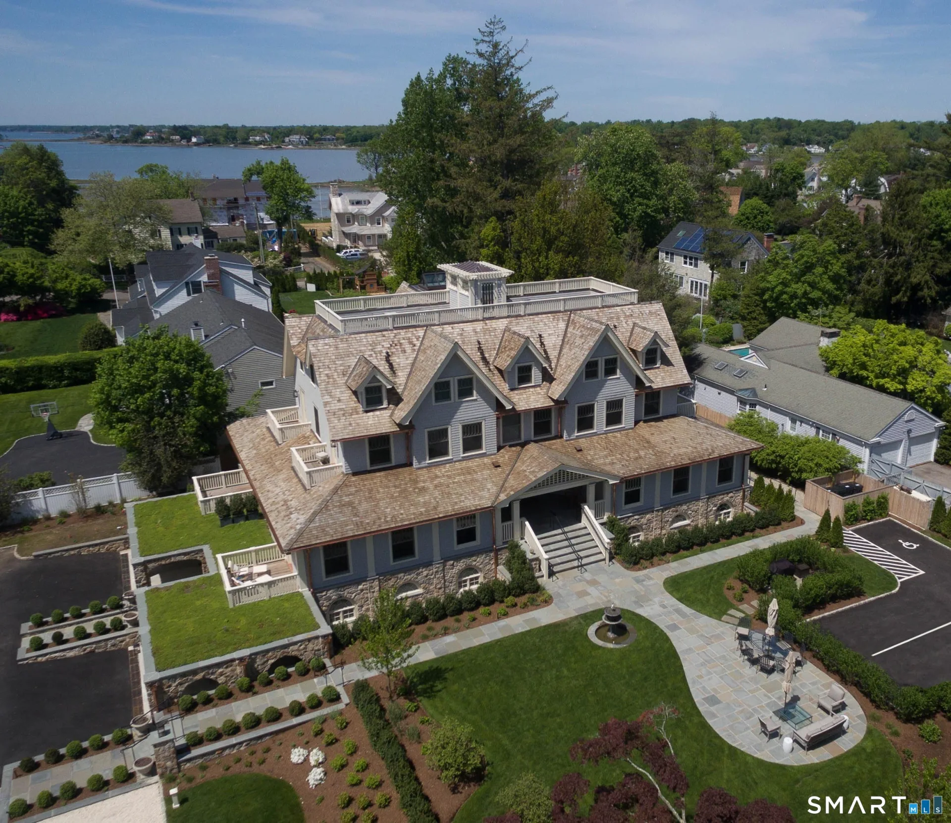 165 Shore Road #D, Greenwich, CT