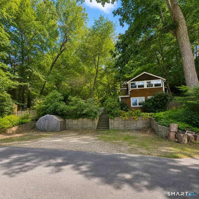 64 Forest Drive, Newtown, CT