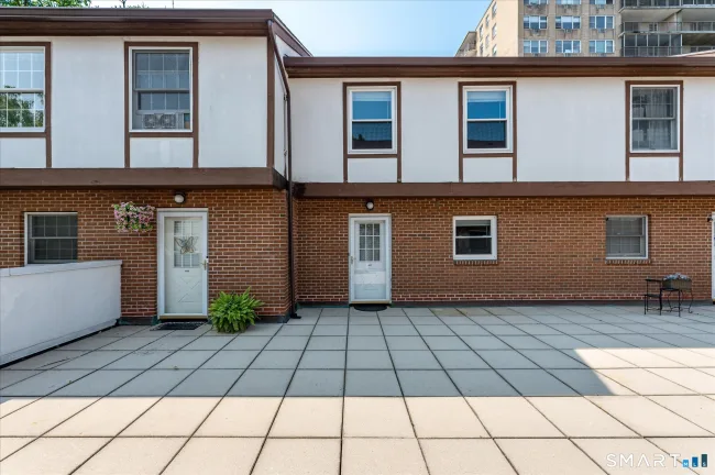77 Glenbrook Road #407