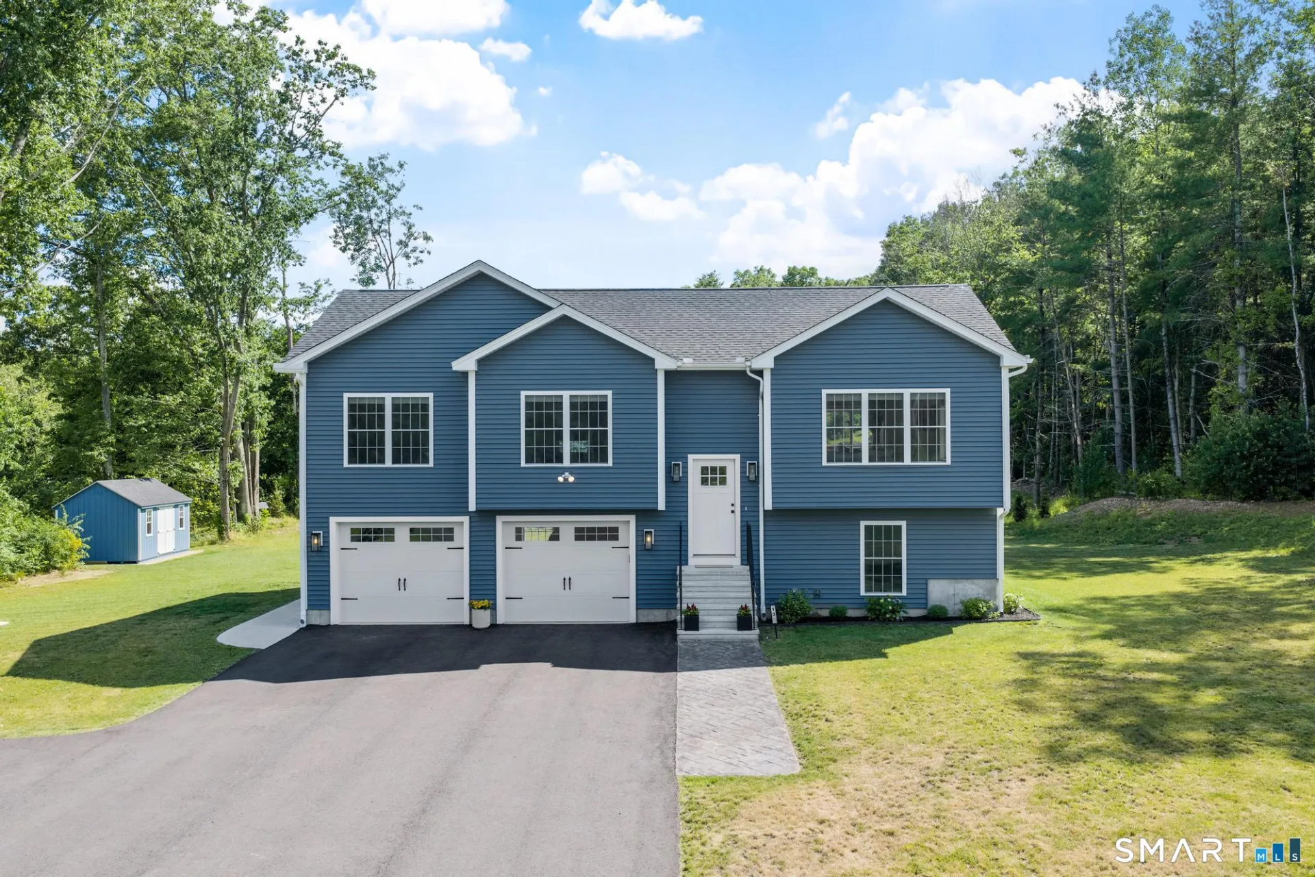 13 Donovan Drive, Thompson, CT