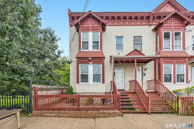 706 Maple Street #706