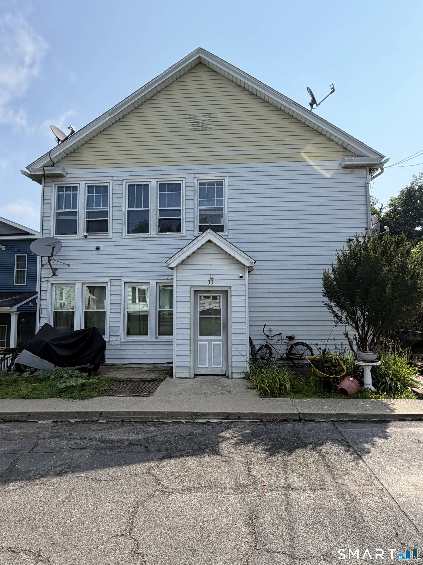 33 Vista Place, Waterbury, CT